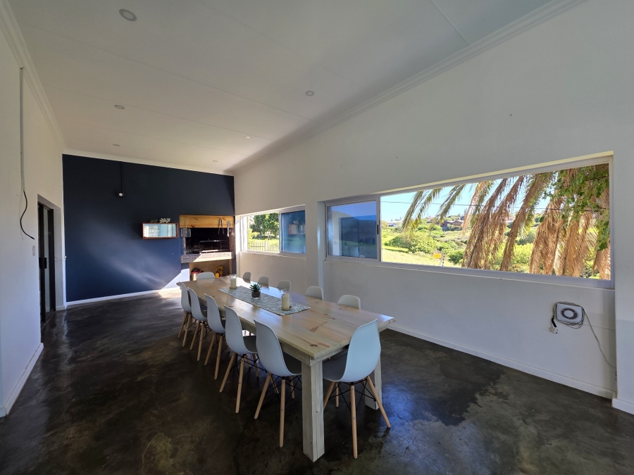 4 Bedroom Property for Sale in C Place Eastern Cape